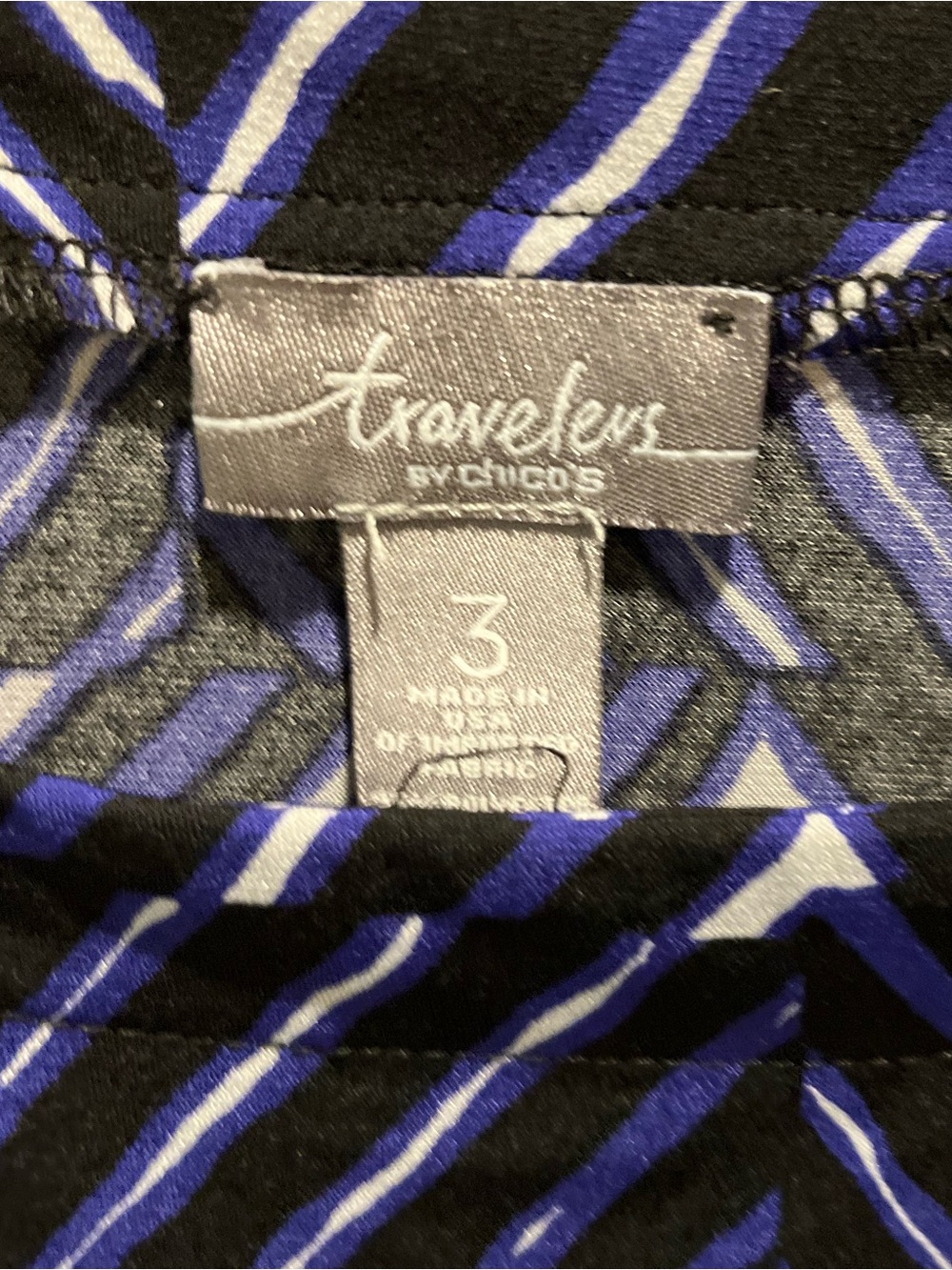 39. WOMENS CHICO’S TRAVELERS 3/XL DETAIL TOP - Picture 3 of 5